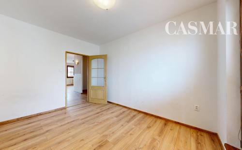 NA PREDAJ 4 IZBOVÝ BYT V CENTRE TRNAVY - ULICA VAJANSKÉHO
