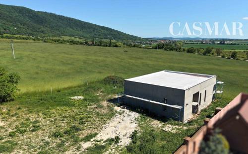 Na predaj:Moderný 4izb bungalov na veľkorysom pozemku v Dolných Orešanoch