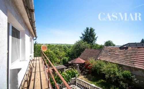 Na predaj: 7izb RD – Suchá nad Parnou