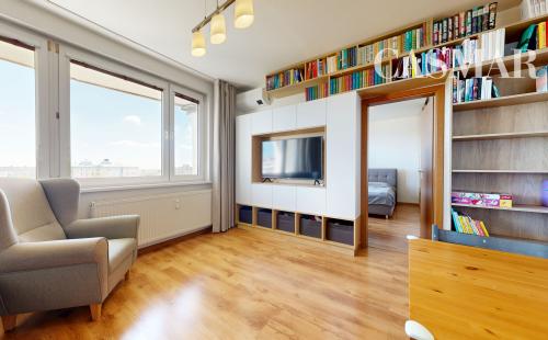 Na PREDAJ 2-izbový byt po rekonštrukcii,Bratislava-Petržalka
