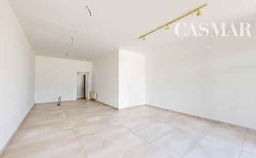 NA PRENÁJOM: Presvetlený obchodný priestor 45 m² na Rybníkovej ulici v Trnave