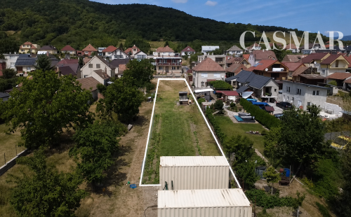 STAVEBNÝ POZEMOK V HORNÝCH OREŠANOCH / Kompletné IS