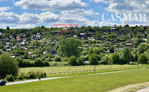 Novostavba chaty s výhľadom na Kunovskú priehradu – bezpečie a komfort