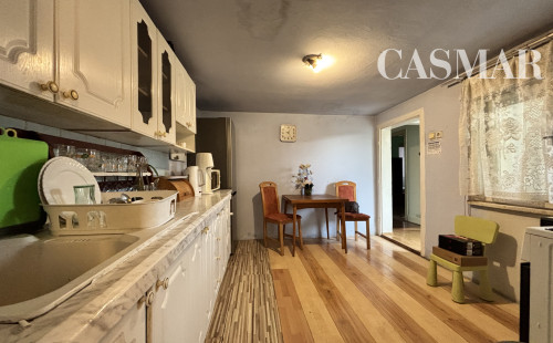 NA PREDAJ 3-IZBOVÝ RODINNÝ DOM S VEĽKÝM POZEMKOM - MAJCICHOV