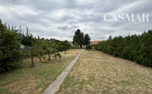 NA PREDAJ 3-IZBOVÝ RODINNÝ DOM S VEĽKÝM POZEMKOM - MAJCICHOV