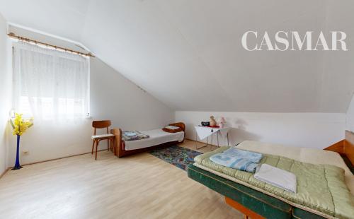 🏡 Vidiecky rodinný dom s veľkou záhradou a vínnou pivničkou – Trstín
