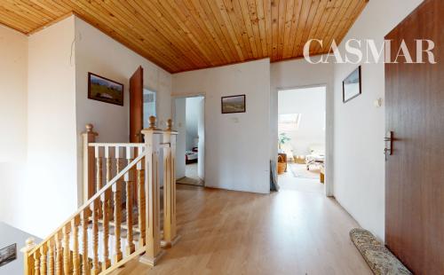 🏡 Vidiecky rodinný dom s veľkou záhradou a vínnou pivničkou – Trstín