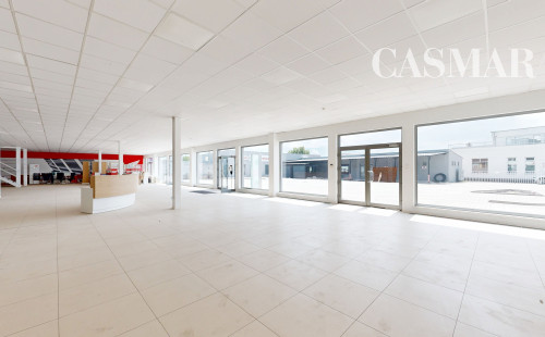 🏢 Na prenájom multifunkčné priestory – Trnava Nitrianska ul., prízemie + poschodie, 2 100 m²