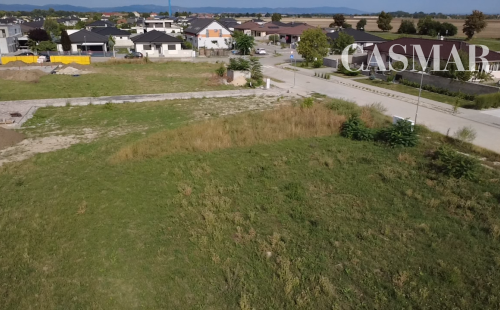 STAVEBNÝ POZEMOK V NOVOVYBUDOVANEJ LOKALITE – VODERADY | 642 m²