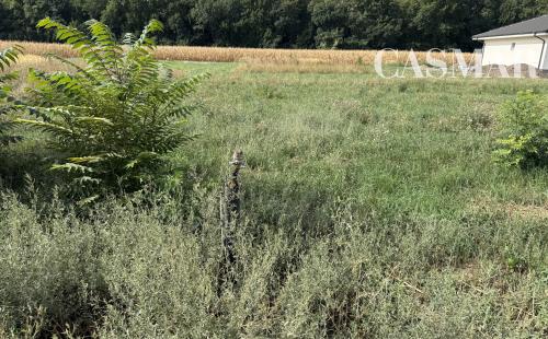 STAVEBNÝ POZEMOK V NOVOVYBUDOVANEJ LOKALITE – VODERADY | 642 m²