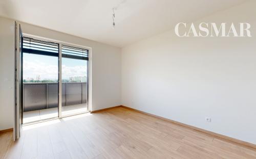 Moderný 2-izbový byt s parkovaním a panoramatickým výhľadom – Púpavy pri Aleji, ul. Gen. Goliana