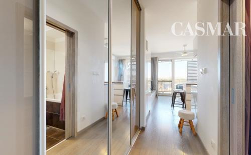 NA PREDAJ KOMPLETNE ZARIADENÝ 1-IZBOVÝ BYT | SLNEČNICE – VILADOMY | BRATISLAVA – PETRŽALKA