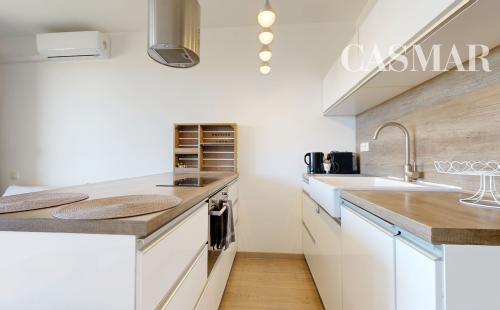 NA PREDAJ KOMPLETNE ZARIADENÝ 1-IZBOVÝ BYT | SLNEČNICE – VILADOMY | BRATISLAVA – PETRŽALKA