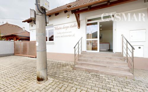 PREDAJ | Veľkorysý rodinný dom v Trnave s 3 bytovými jednotkami – bývanie aj investícia