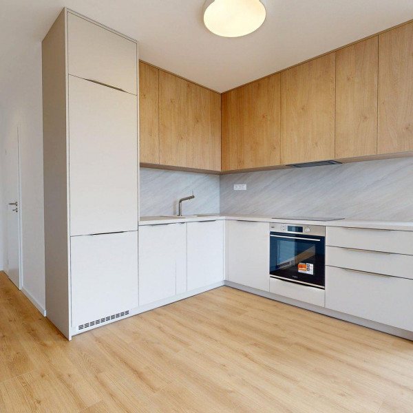 PRÚDY prenájom - 3 izb. byt 89m2 s predzáhradkou a parkovacím miestom