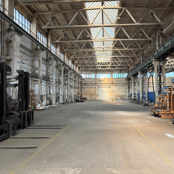 🏭 Na prenájom výrobná/skladová hala – Trnava