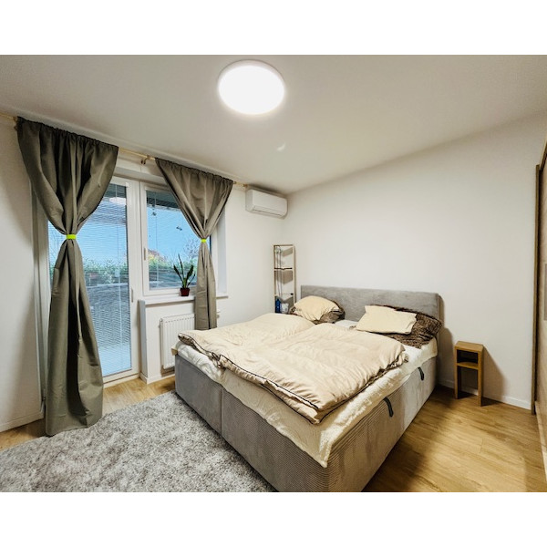 PET FRIENDLY - Prenájom väčší, 1-izbový byt vo výmere 37,89m2 v obci Zavar