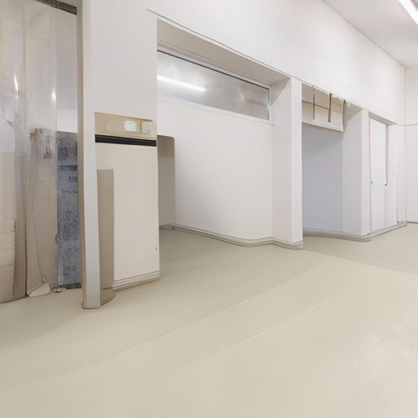 Na predaj: Multifunkčný komerčný objekt – Radošovce