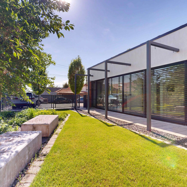 Na predaj rodinný dom/objekt situovaný v časti Oravné na okraji Trnavy.