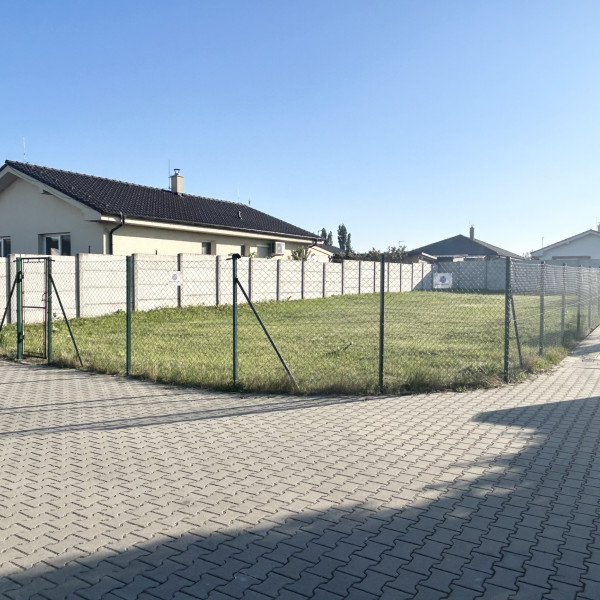 Slnečný stavebný pozemok v Majcichove