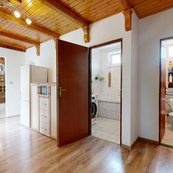 PREDAJ 5-izbový byt rozdelený na dve časti,Kapitulská,Trnava