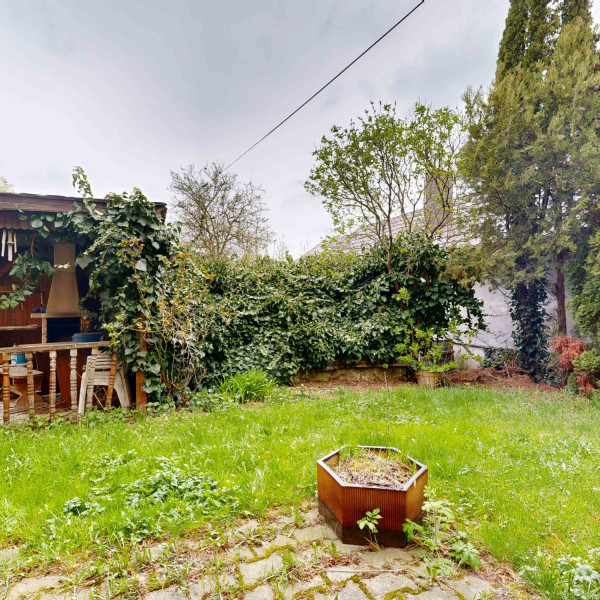 🏡 Vidiecky rodinný dom s veľkou záhradou a vínnou pivničkou – Trstín