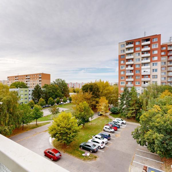 Na predaj 3-izbový byt s balkónom na ulici T. Tekela v Trnave